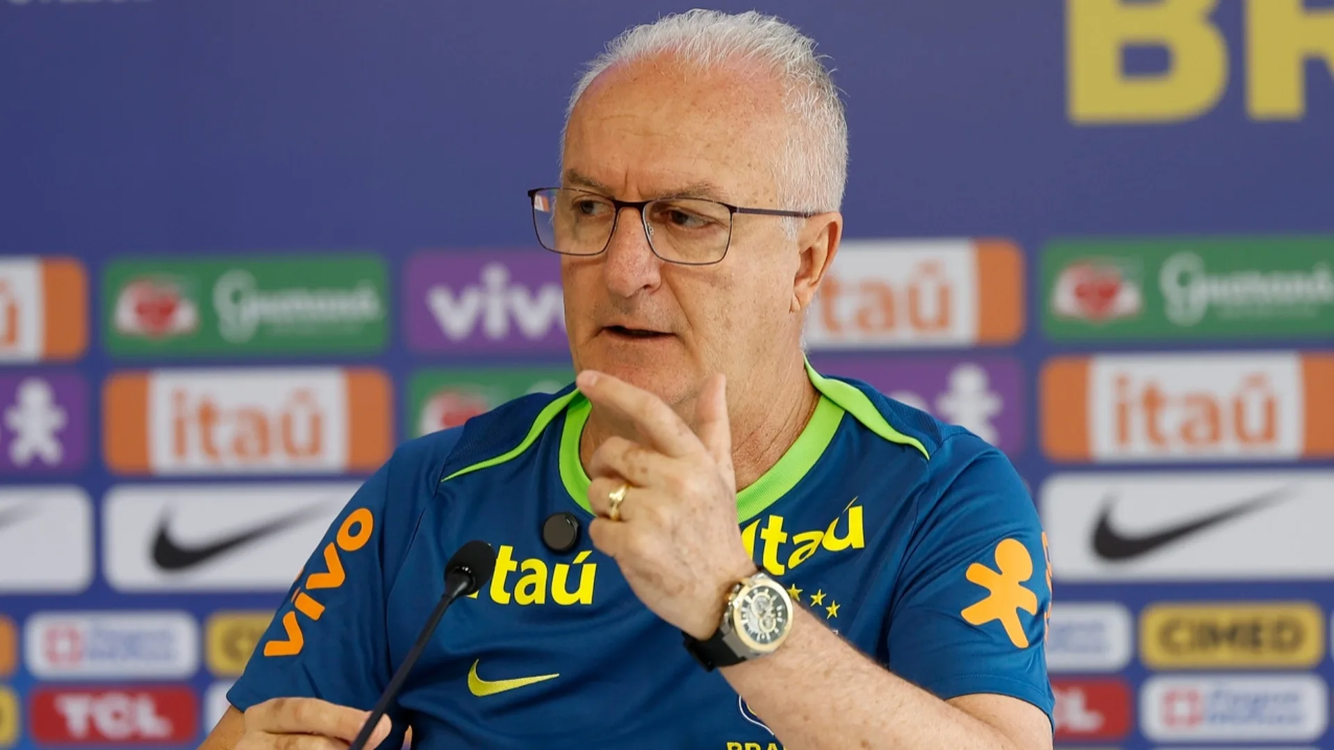 Diego Souza detona atitude de Dorival Júnior na seleção brasileira: “Covardia”