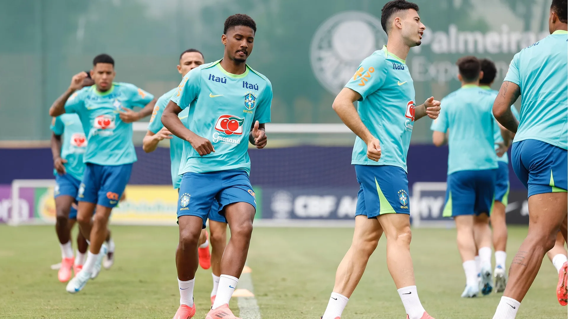 Dorival Júnior exalta jogador do futebol brasileiro: “Momento interessante”