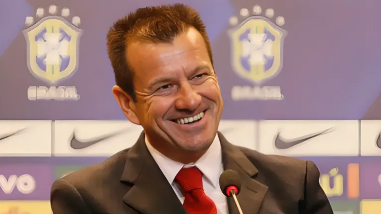 Dunga alerta para risco vivido por craque da seleção brasileira: “Vamos perder esse jogador”