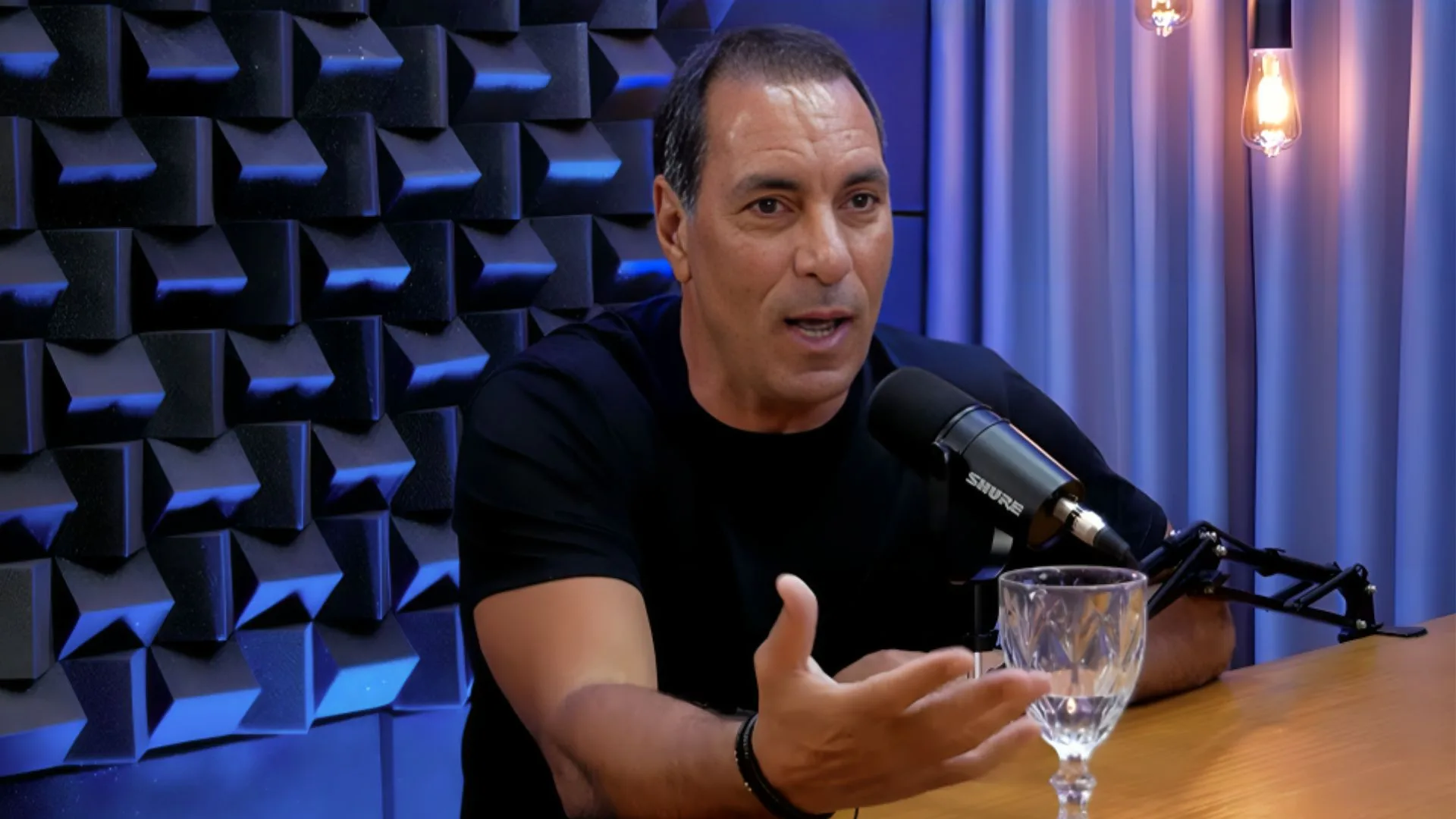 Edmundo indica finalista na Copa do Brasil: “Chances claras”