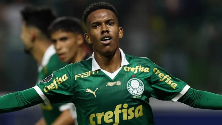 Baldasso cita Luan ao definir Estêvão, do Palmeiras, como o craque mais superestimado do momento: “Bom jogador, ponto”