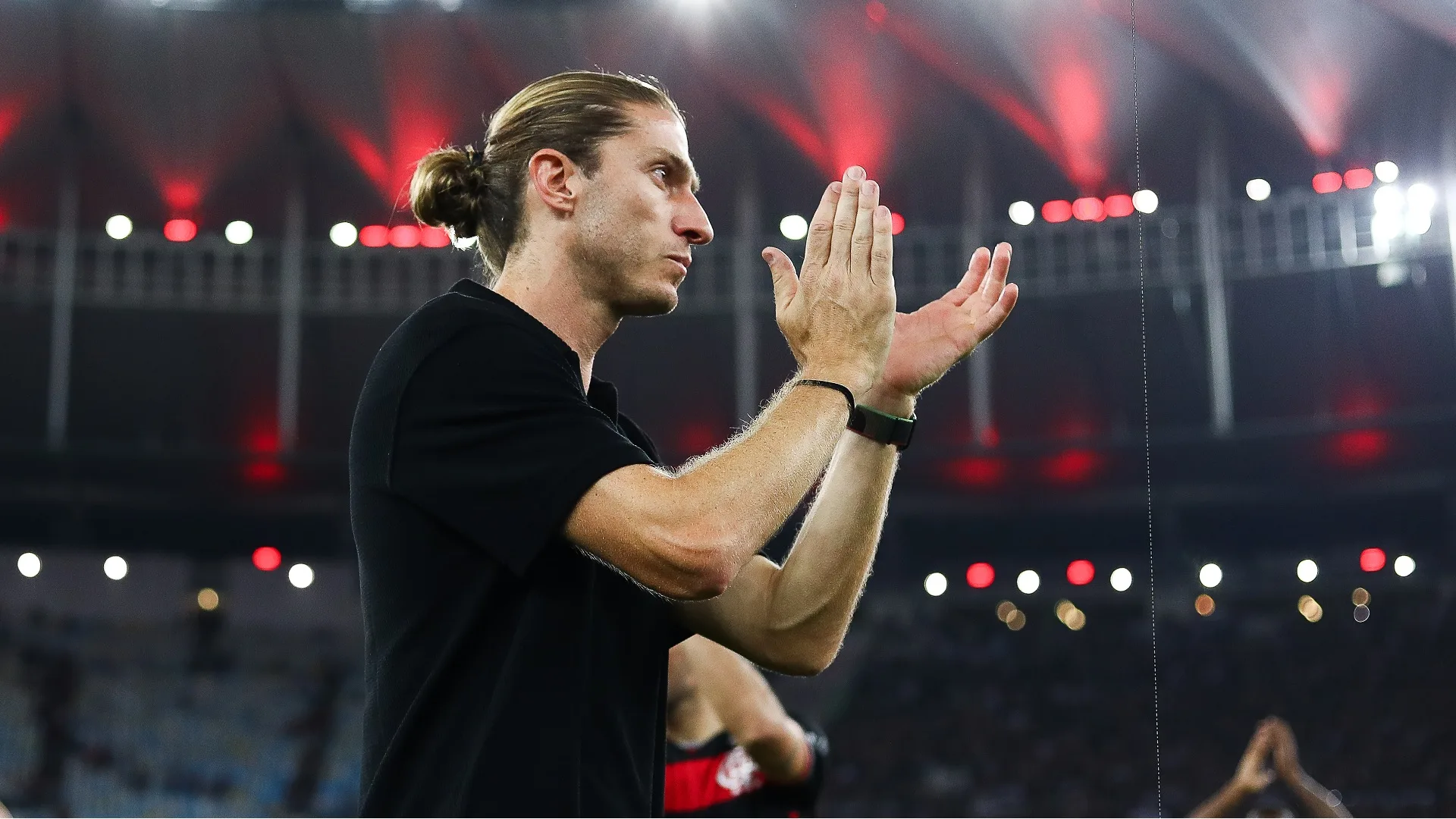 Filipe Luís, do Flamengo, crava meia que encanta no futebol brasileiro: “É uma loucura”