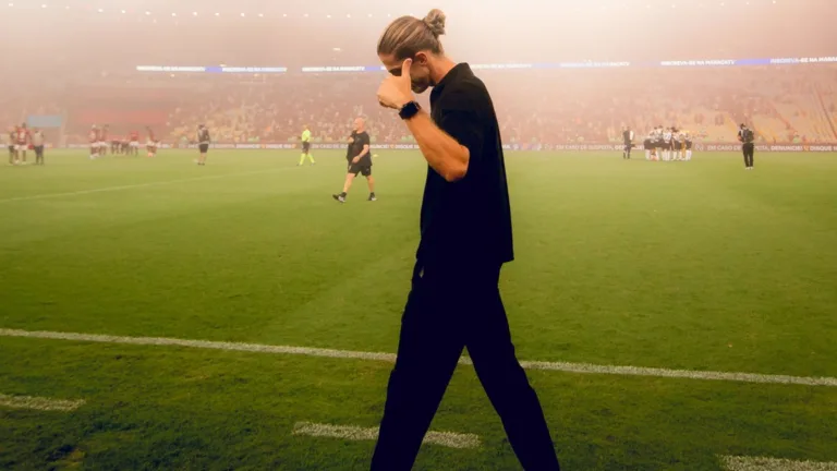 Casagrande prevê futuro de Filipe Luís no Flamengo: “Ele é fantástico”