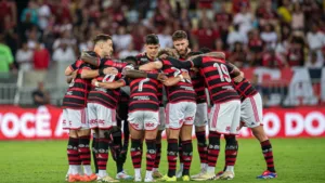 Galvão Bueno não joga a toalha e deixa aviso sobre situação do Flamengo: “Tá na briga”