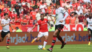 Internacional x Flamengo: onde assistir AO VIVO ao jogo do Brasileirão