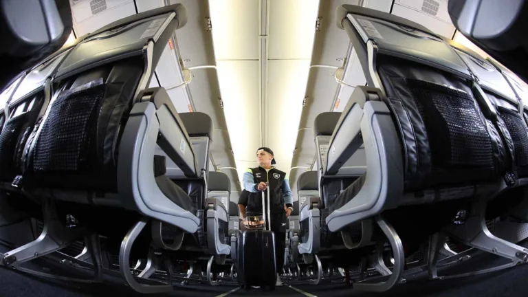 Libertadores: Botafogo chega ao Uruguai e já está concentrado para o jogo contra o Peñarol