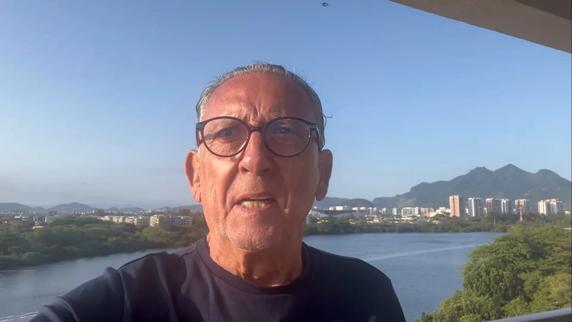 Galvão Bueno manda recado para Dorival após convocação na seleção brasileira: “Difícil entender”
