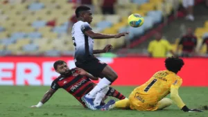 Na estreia de Filipe Luís, Flamengo vence o Corinthians pela Copa do Brasil