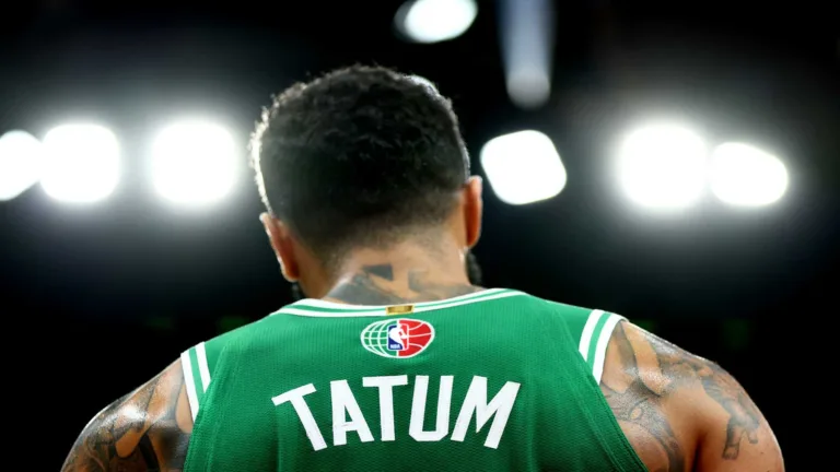 Celtics, Spurs e mais: confira os jogos da NBA hoje (24)
