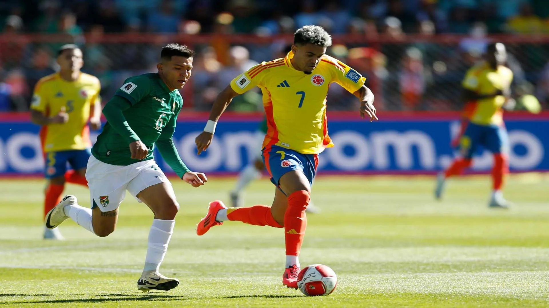 Bolívia bate a Colômbia e conquista segunda vitória nas Eliminatórias da Copa