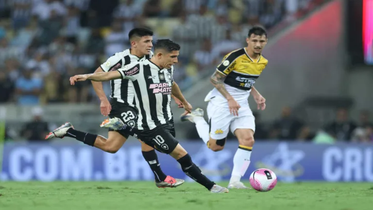 Botafogo empata com Criciúma e pode ser ameaçado pelo Palmeiras no Brasileirão