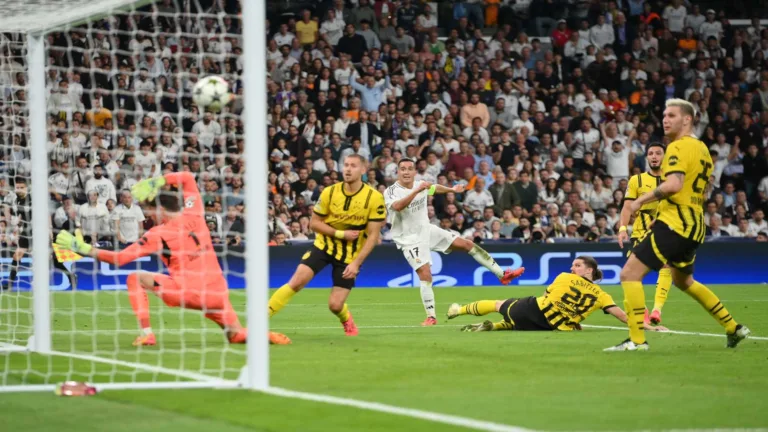 Com hat-trick de Vinicius Júnior, Real Madrid bate o Borussia Dortmund pela Champions