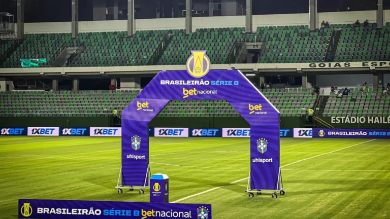 Goiás x Amazonas: onde assistir ao jogo do Brasileirão Série B