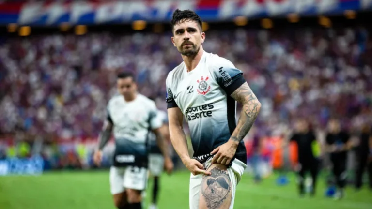 Igor Coronado vive fase especial no Corinthians com a chegada do técnico Ramón Díaz