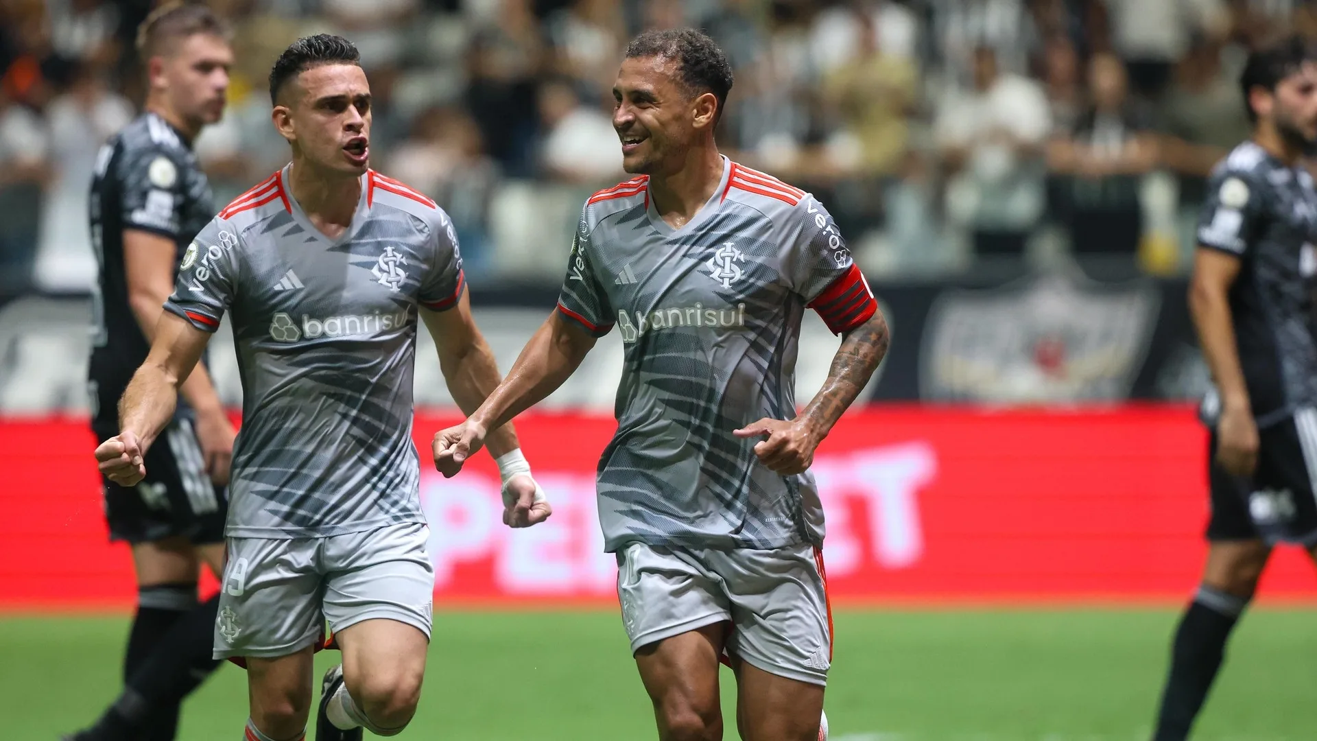 Internacional terá oito desfalques contra o México: veja a lista