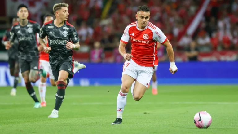 Renato Maurício Prado exalta dois times do Brasileirão: “Dá gosto vê-los jogar”