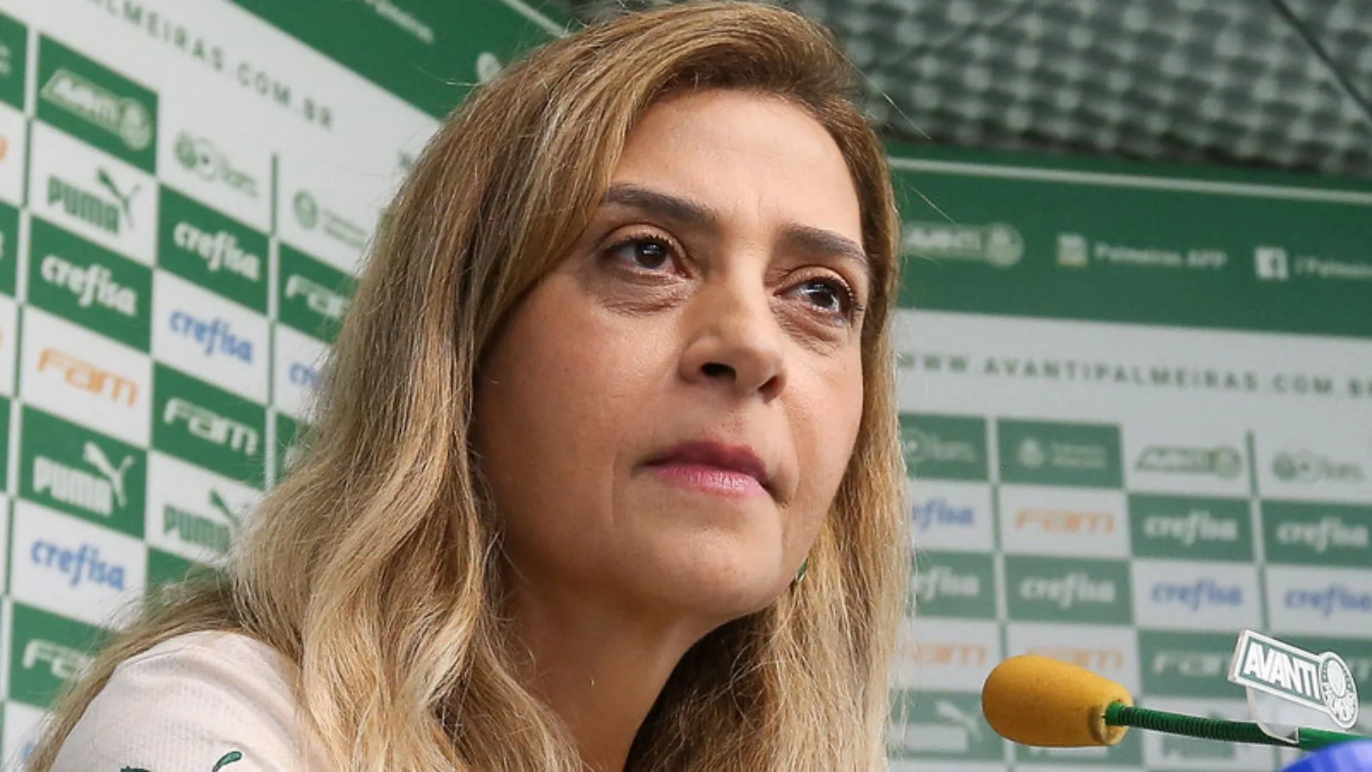 Leila Pereira confirma fim de parceria do Palmeiras com patrocinador máster
