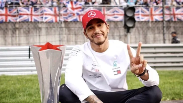 F1: Lewis Hamilton já sonhava com a Ferrari, diz chefe de equipe F1: Lewis Hamilton já sonhava com a Ferrari, diz chefe de equipe