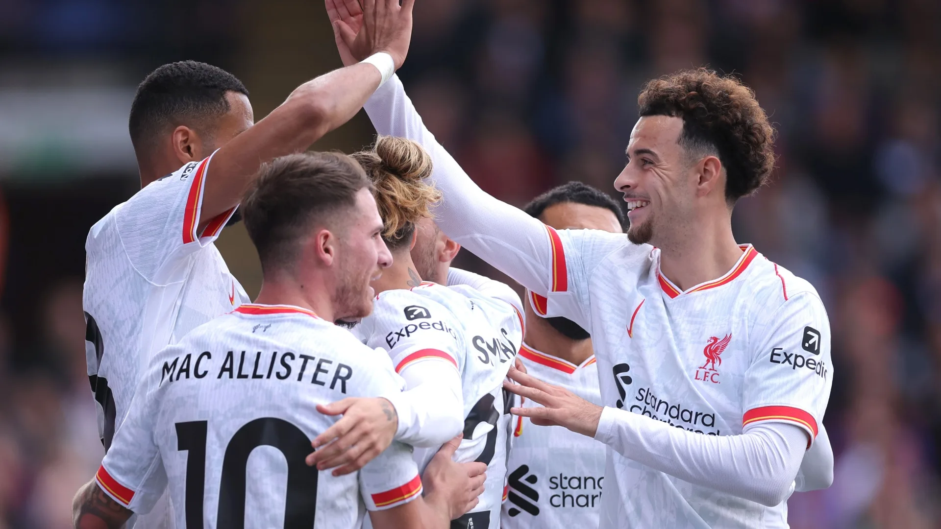 Liverpool tem dois desfalques contra o Chelsea em jogo da Premier League 