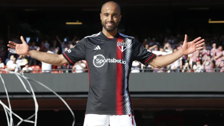 Lucas Moura, do SPFC, elege dois clubes exemplos no Brasil hoje: “Boa gestão”
