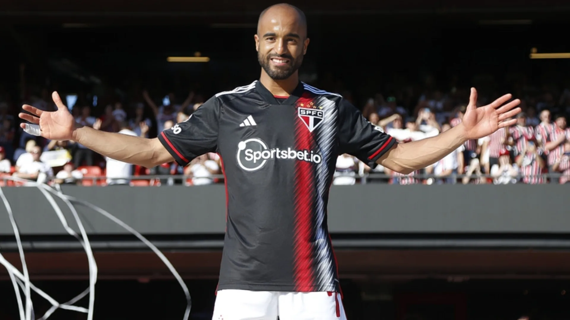 Lucas Moura, do SPFC, elege dois clubes exemplos no Brasil hoje: “Boa gestão”