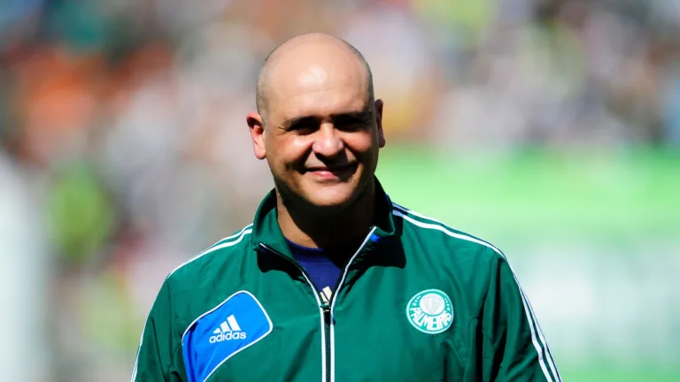 Marcos elege técnico diferenciado na história do Brasil: “Respeito”