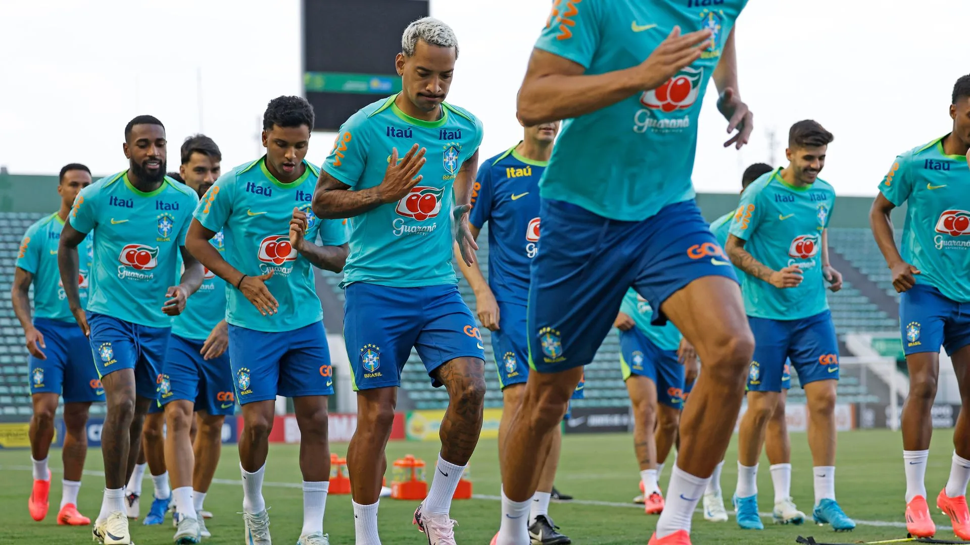 Jornal espanhol elege meia diferenciado no futebol brasileiro: “Um dos melhores”