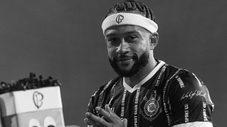 Memphis Depay alerta companheiros de Corinthians: “Eles precisam”