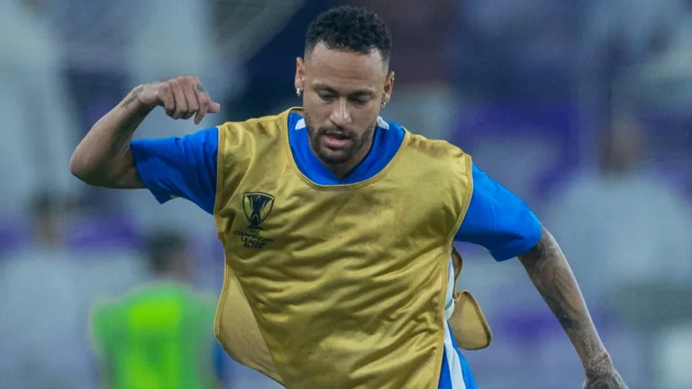 Celso Roth surpreende ao citar jogador que superaria Neymar no futebol brasileiro: “Apostava”