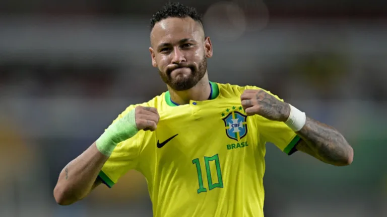 Neymar exalta possível sucessor na seleção brasileira: “Voa”