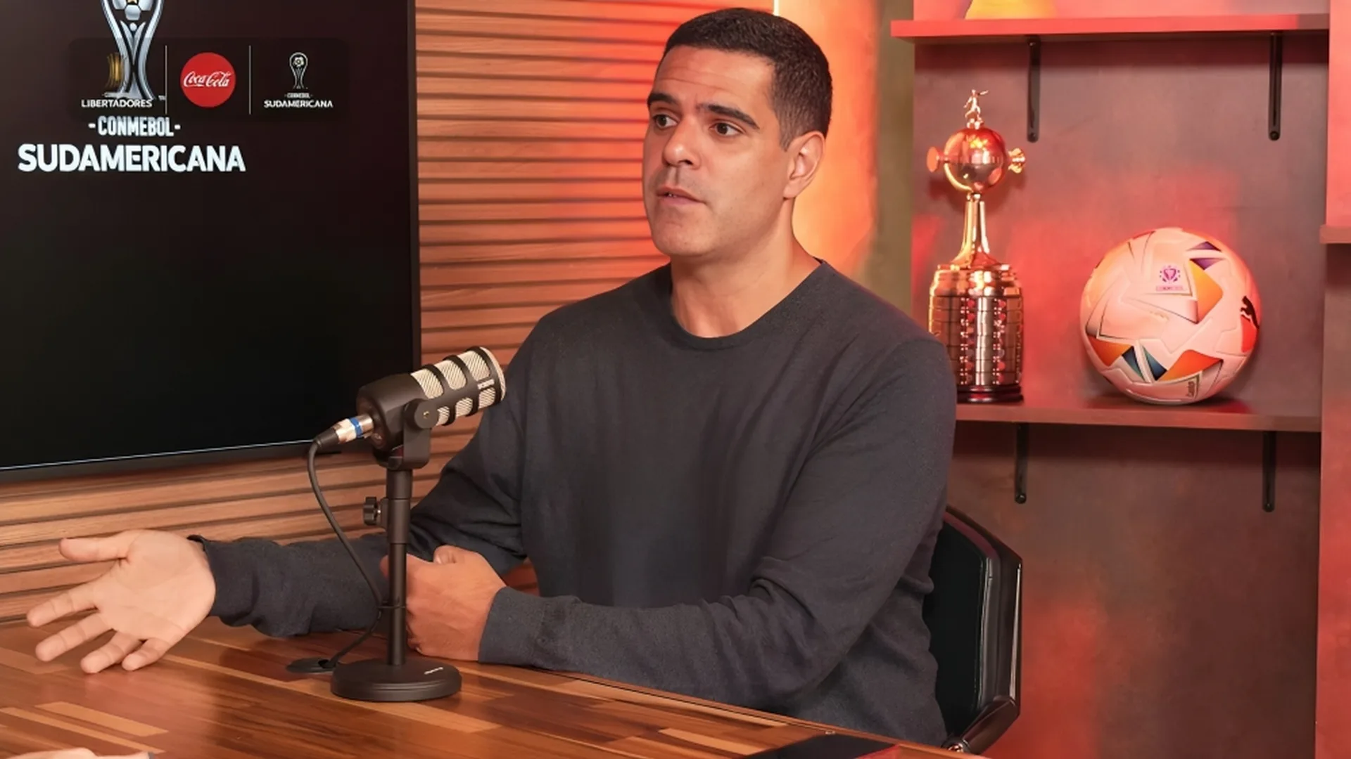 Paulo Andrade não pipoca e banca favorito na Libertadores: “Difícil de ser batido”