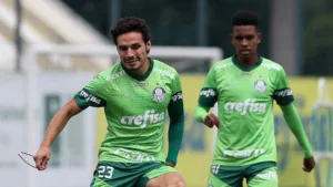 Palmeiras aposta em dobradinha “Veiga-Estêvão” no Brasileirão