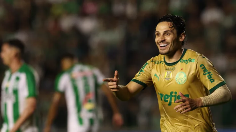 Memes do Brasileirão: show de Veiga no Palmeiras, Gre-Nal 443, Corinthians no Z-4 e mais virais da 30ª rodada