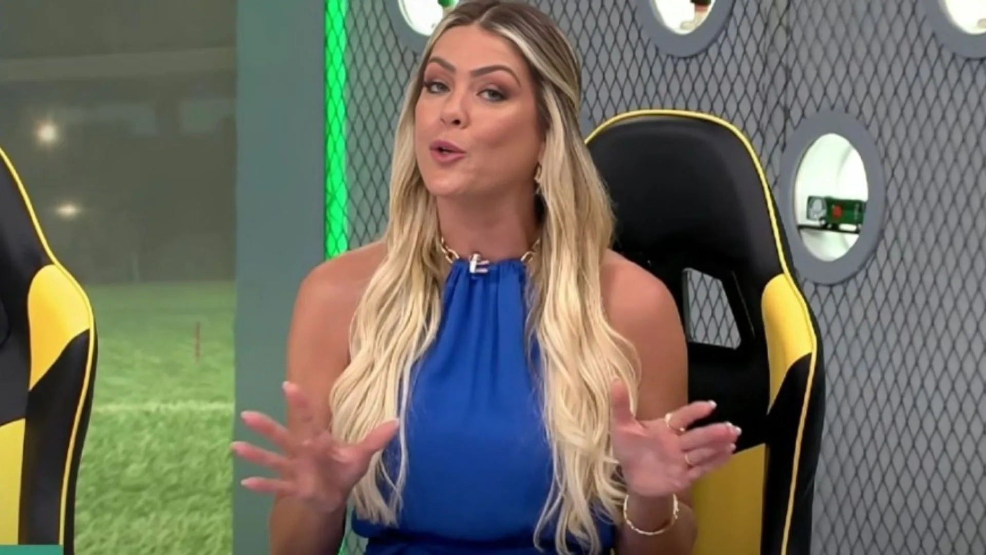 Renata Fan elege técnico diferenciado do futebol brasileiro: “Acima da média”