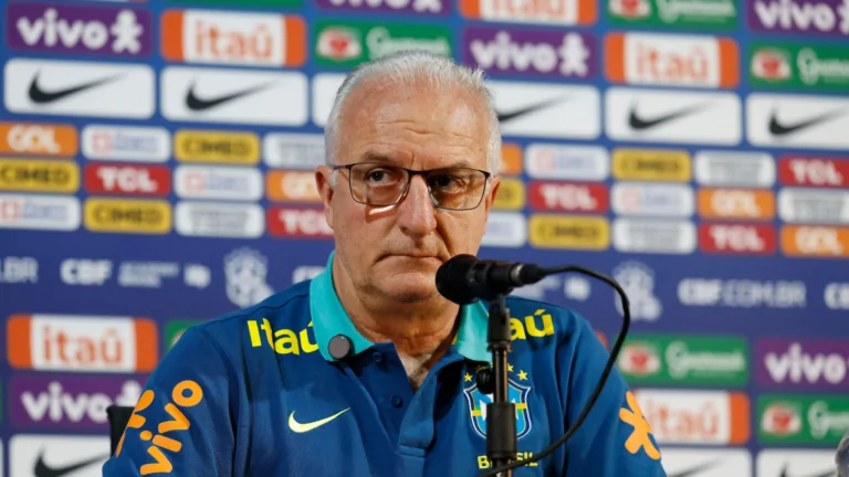 Renato Maurício Prado vê jogador “descartado” na seleção: “Má vontade”