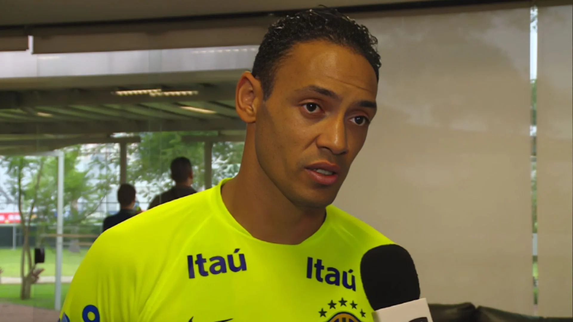 Ricardo Oliveira elege técnico ideal para a seleção: “Conhece o futebol brasileiro” 