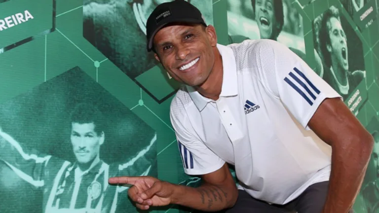 Rivaldo elege clube que pode ganhar tudo em 2025: “Sempre favorito”