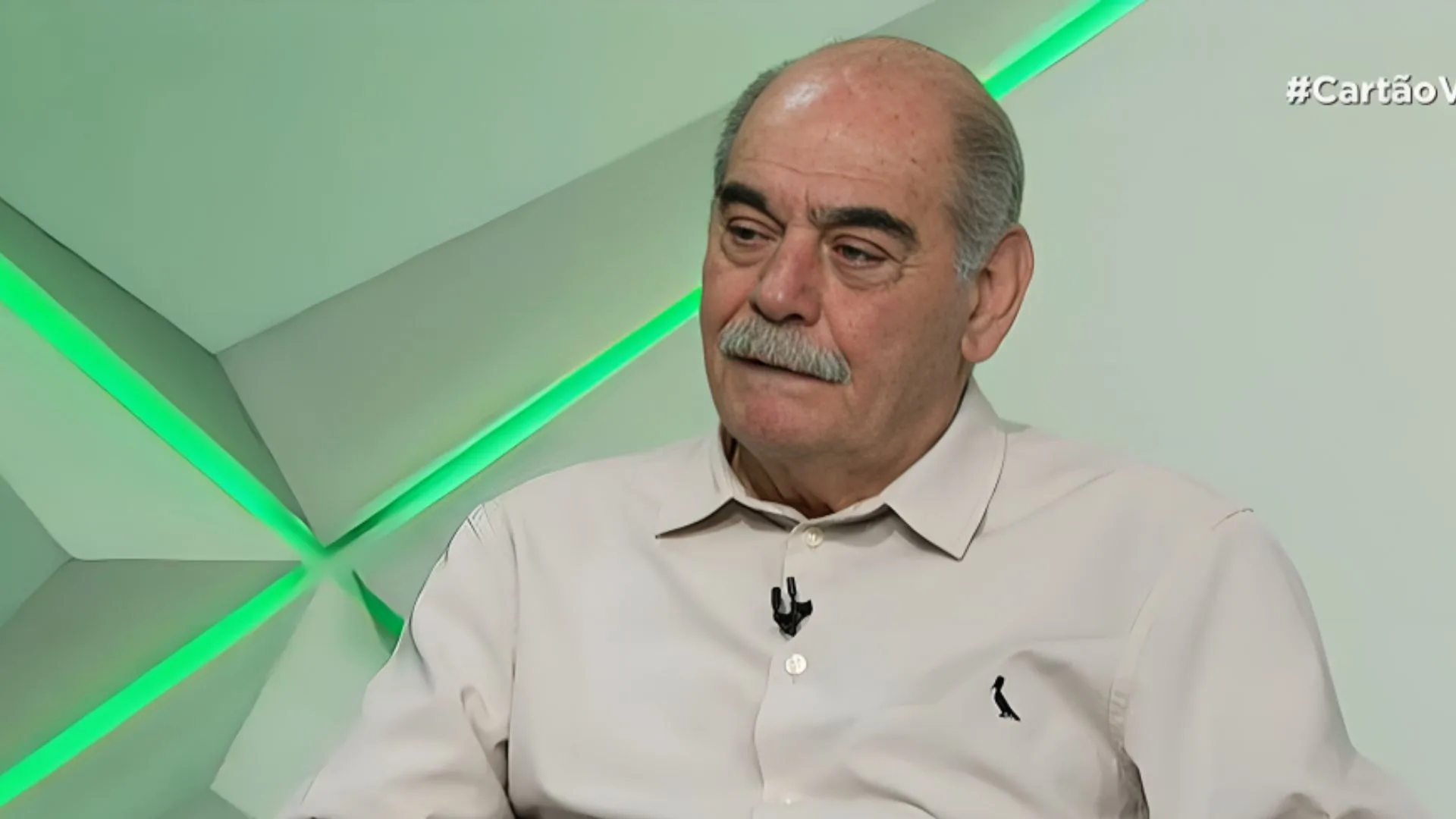 Rivellino sobe o tom e compara seleção com time do Brasileirão: “Não tem”