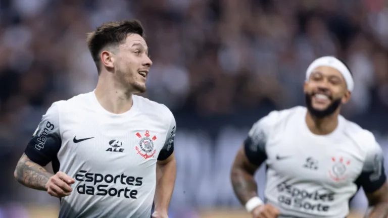 Garro, do Corinthians, fala que Depay revolucionou o futebol brasileiro