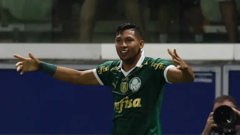 Fifa coloca Rony, do Palmeiras, ao lado de Modric, Neymar e outros craques; entenda