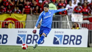 Rossi, do Flamengo, abre o jogo sobre chance de título do Brasileirão