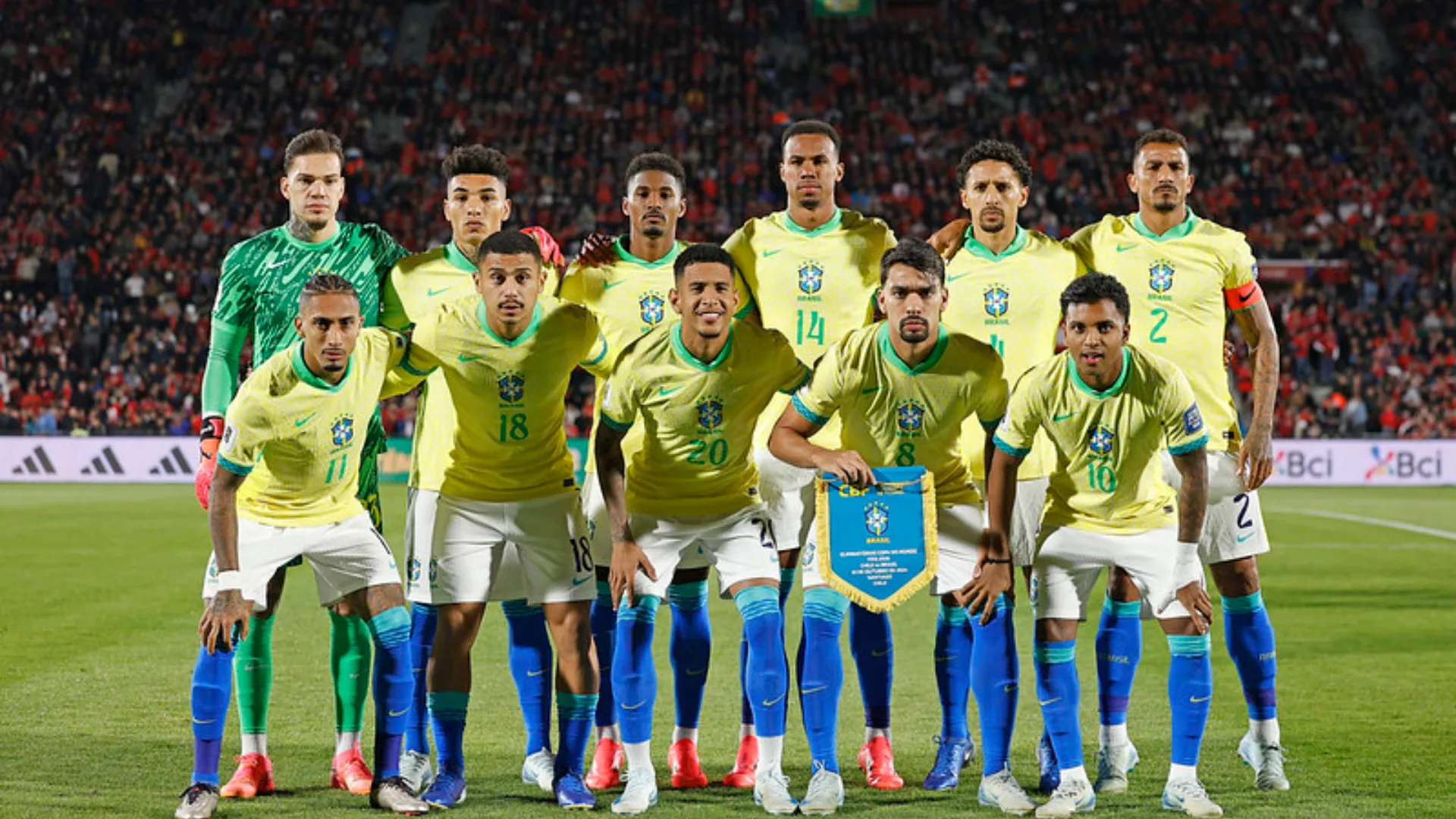 Julio Gomes crava dois jogadores que precisam deixar a seleção brasileira hoje