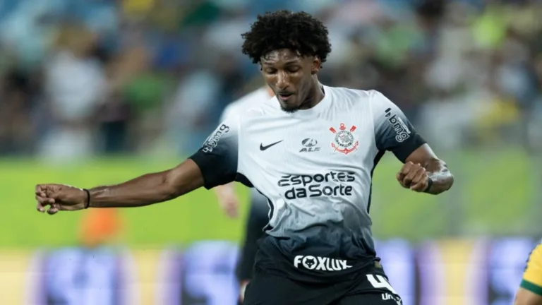 Talles Magno, do Corinthians, elege atacante “diferente” no Brasil