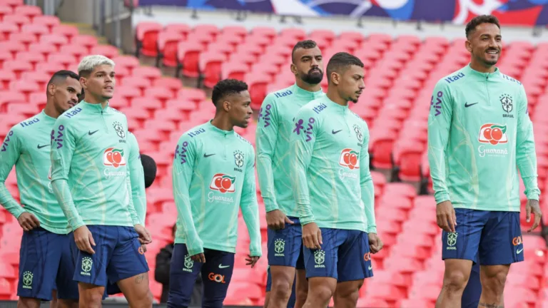 Torcedores ficam revoltados após zagueiro ser convocado para seleção brasileira: “Uma piada” 