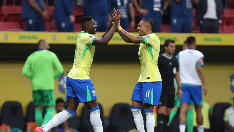 Torcedores vão à loucura com goleada da seleção brasileira e valorizam jogadores do Brasileirão: “Time melhorou 300%”
