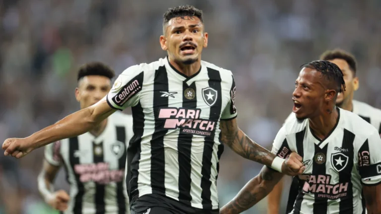 Tostão surpreende e aponta status do Botafogo no futebol brasileiro hoje