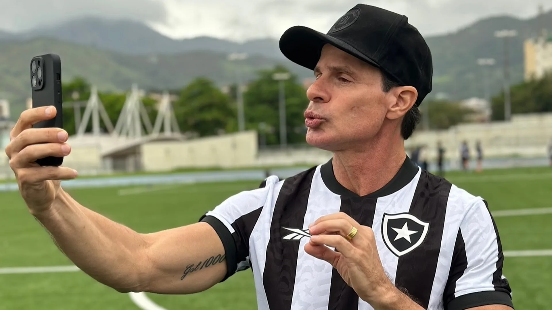 Túlio Maravilha, ex-Botafogo, é sincero sobre Gabigol, do Cruzeiro: “Superestimado”