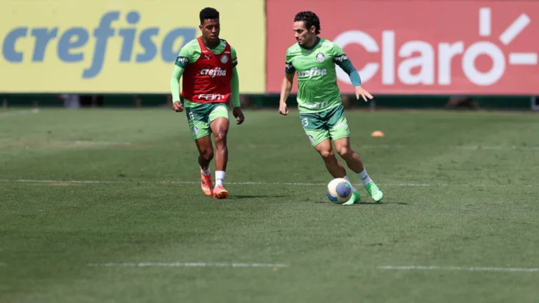 Felipe Oliveira aponta jogador “subestimado” pelos torcedores do Palmeiras