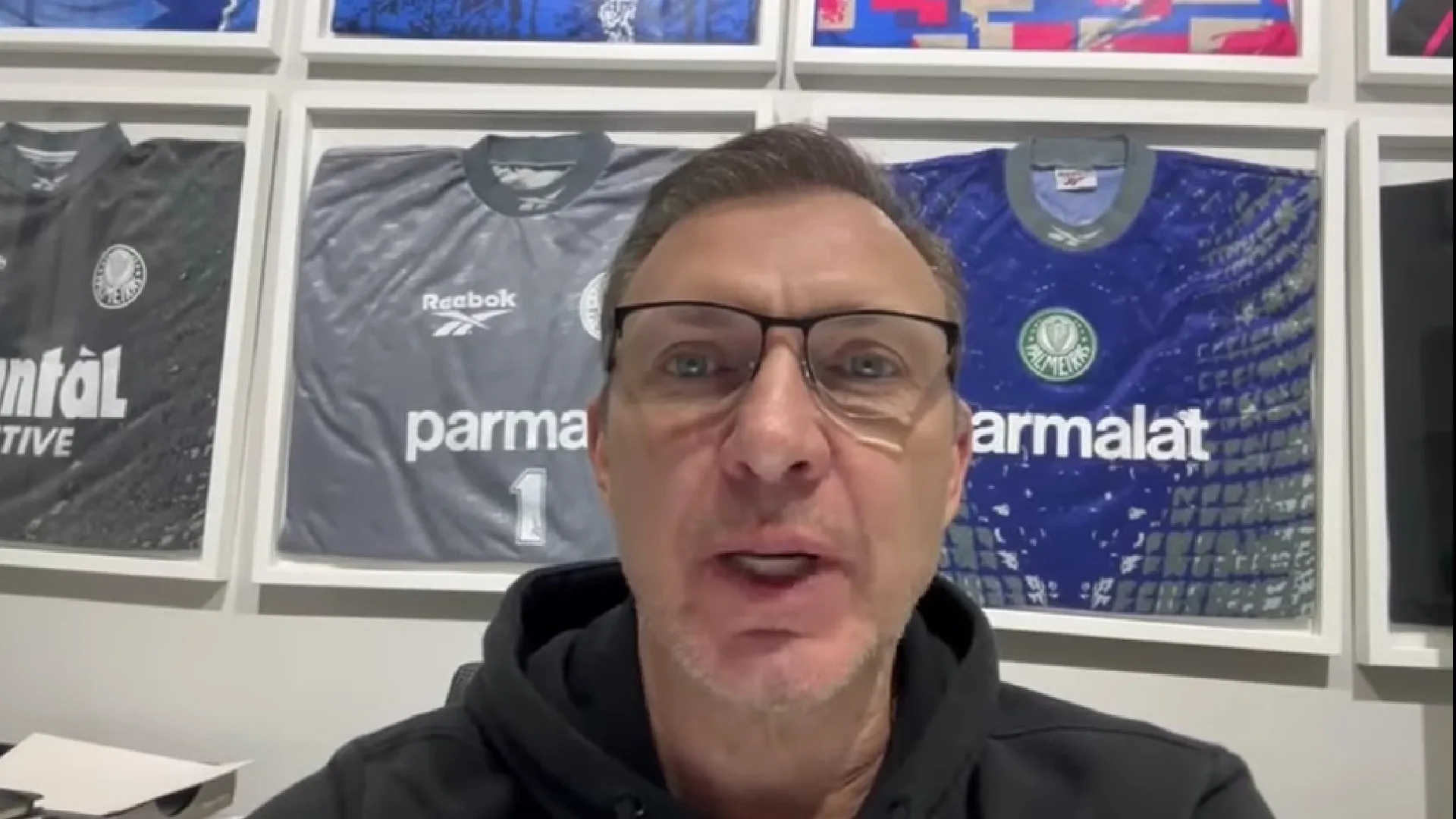 Velloso crava três rebaixados no Brasileirão Série A: “Sobra uma vaga”