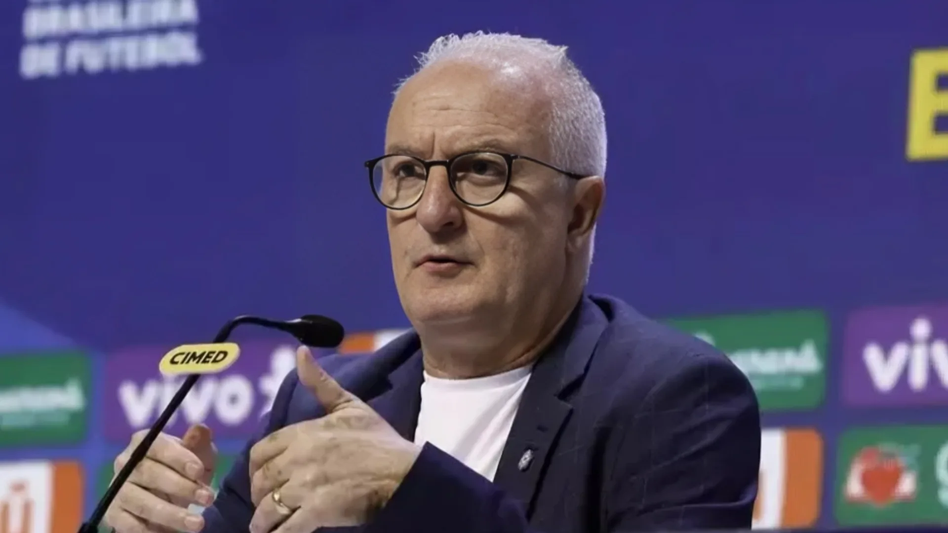 Velloso deixa recado para Dorival Júnior na seleção brasileira: “Tem que chamar”